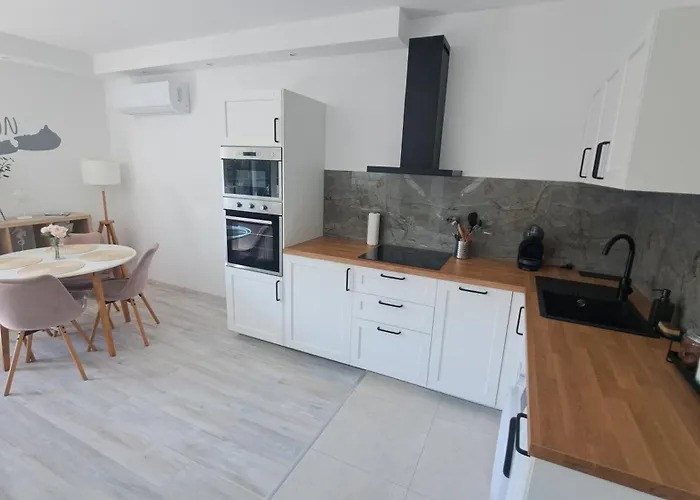 Gebriday Apartament *